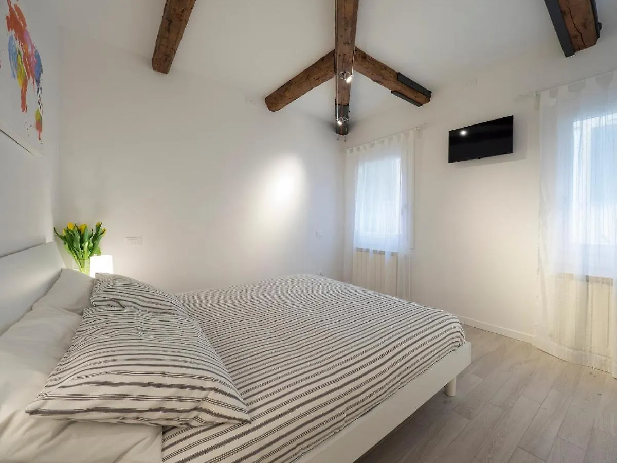 Residence Ss Giovanni E Paolo By Wonderful Italy Velence Apartman