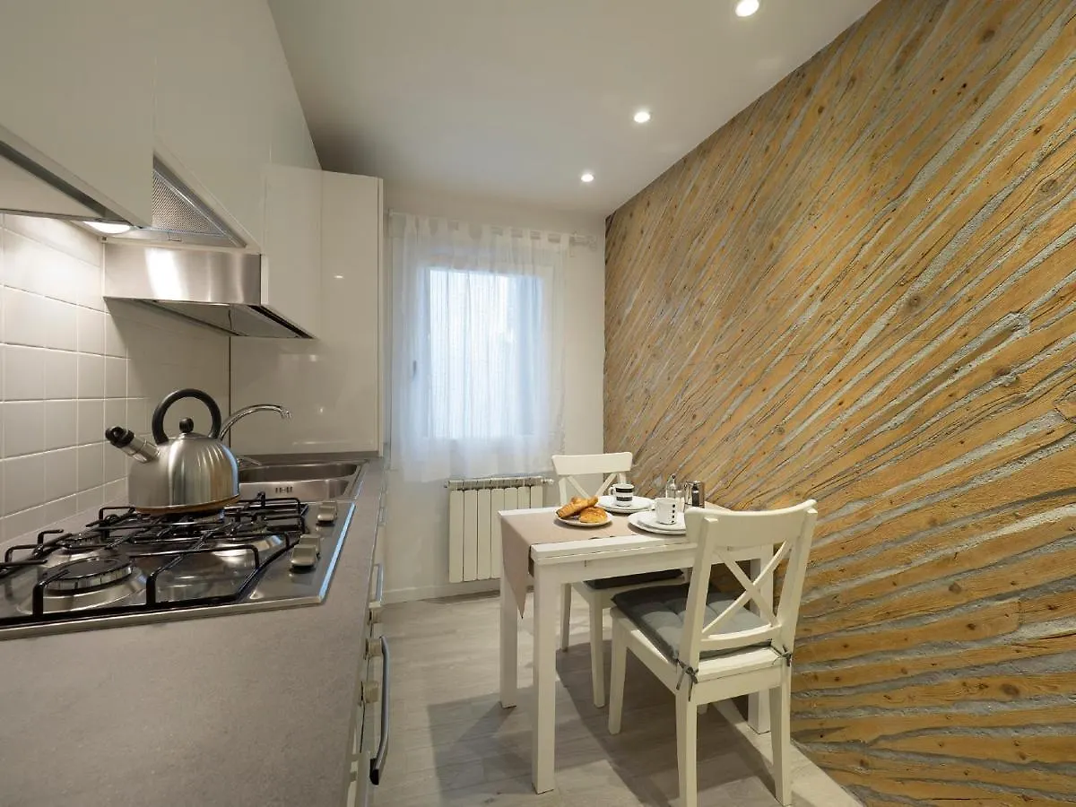 Residence Ss Giovanni E Paolo Venice Apartment