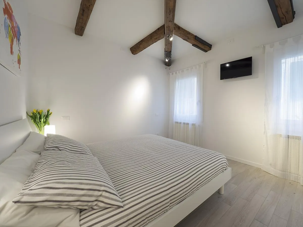 Residence Ss Giovanni E Paolo Venice Apartment